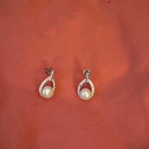 Elegant Pearl and Silver Earrings